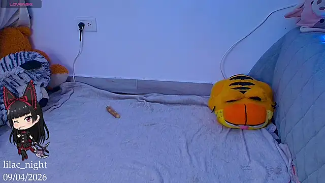 lilac night33 online show from 04/10/26, 04:25