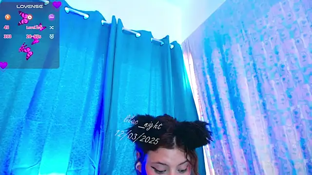 Snapshot of lilac_night33 chatting on 03/12/25, 01:51 lilac night33 online show from 03/12/25, 01:51