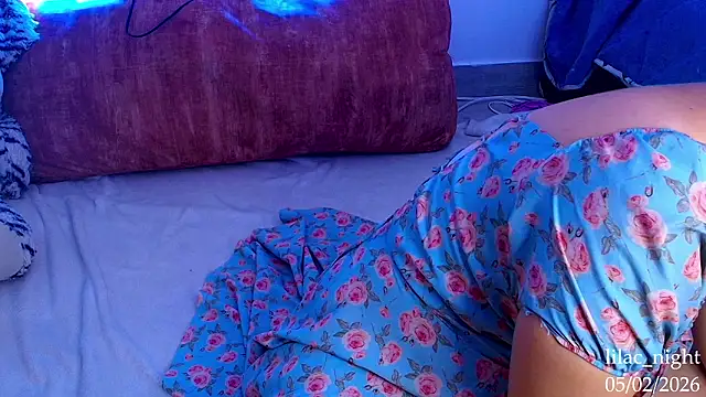 lilac night33 online show from 02/05/26, 06:15