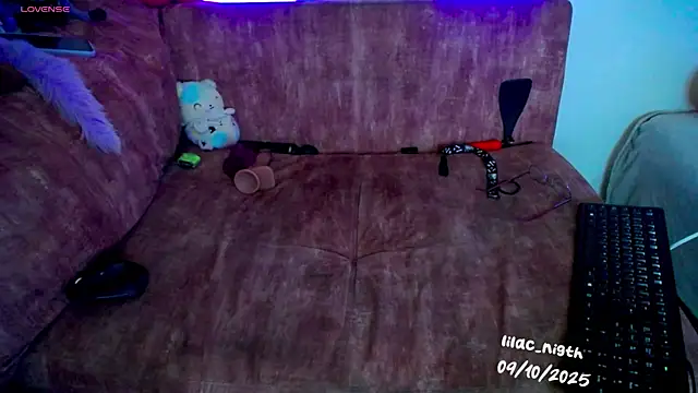 Snapshot of lilac_night33 chatting on 10/09/25, 07:25 lilac night33 online show from 10/09/25, 07:25