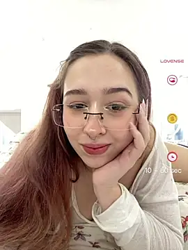 tsuki chan on online show from 07/15/26, 03:52