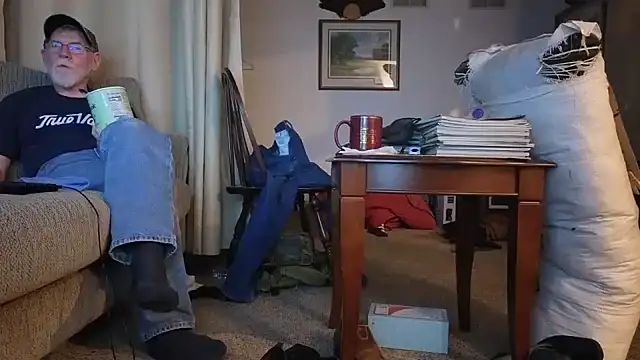 Snapshot of CDforU chatting on 02/10/26, 04:33 CDforU online show from 02/10/26, 04:33