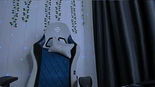 KarlaSim online show from 03/04/26, 01:19