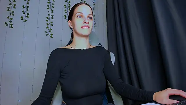 KarlaSim online show from 10/24/25, 10:31