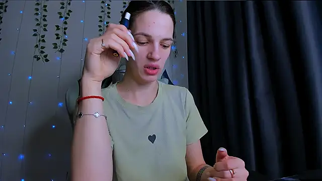 KarlaSim online show from 02/27/26, 12:00