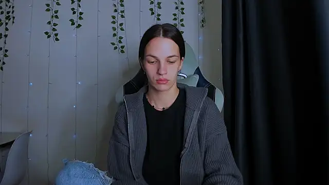 KarlaSim online show from 10/07/25, 04:30