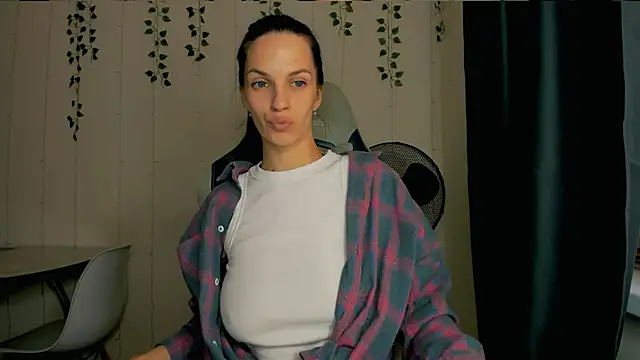 KarlaSim online show from 09/25/25, 10:21