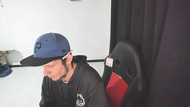 Jeff Waltonxh online show from 12/15/25, 04:40