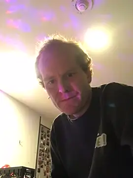 Snapshot of Janssen88 chatting on 01/10/25, 09:42 Janssen88 online show from 01/10/25, 09:42