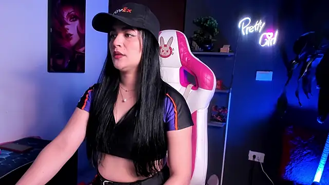 Emilyjhonson 01 online show from 10/22/25, 01:21