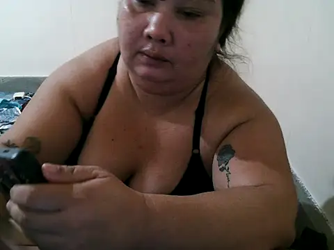 Snapshot of xxbigboootyxx chatting on 05/10/26, 05:44 xxbigboootyxx online show from 05/10/26, 05:44