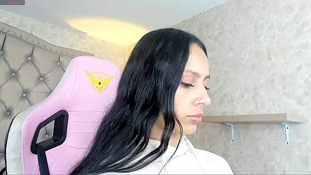 Snapshot of karlyn_angels chatting on 02/12/25, 08:29 karlyn angels online show from 02/12/25, 08:29