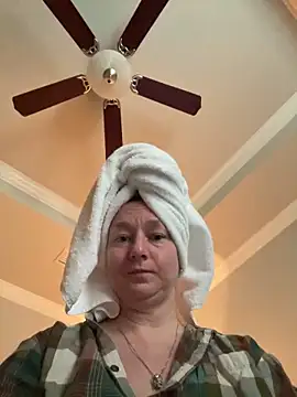 Snapshot of Vivian_MayXxX chatting on 01/16/25, 10:02 Vivian MayXxX online show from 01/16/25, 10:02