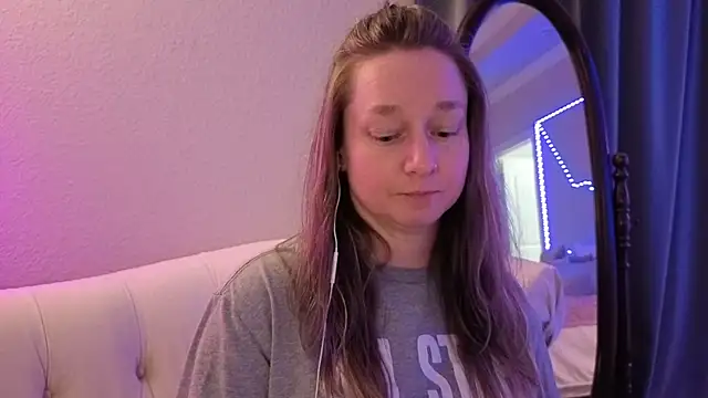 Vivian MayXxX online show from 12/16/25, 10:14