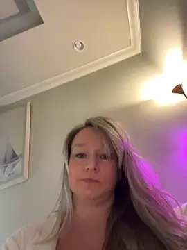 Vivian MayXxX online show from 03/17/26, 11:19