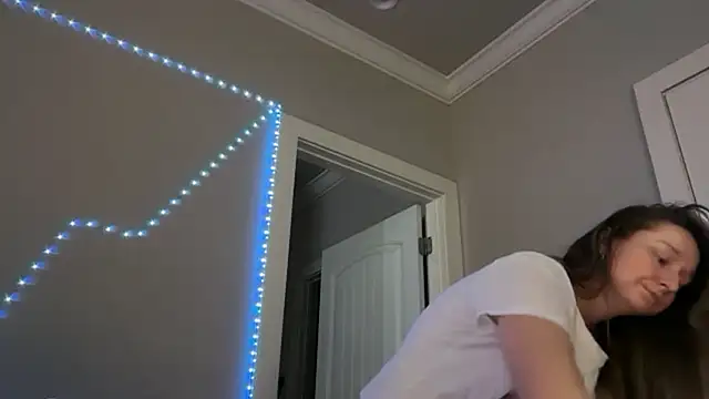 Vivian MayXxX online show from 02/15/26, 08:19