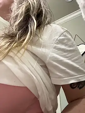 Vivian MayXxX online show from 11/19/25, 01:49