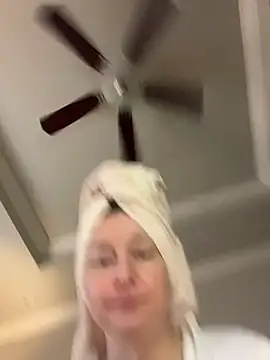 Vivian MayXxX online show from 12/21/25, 09:26