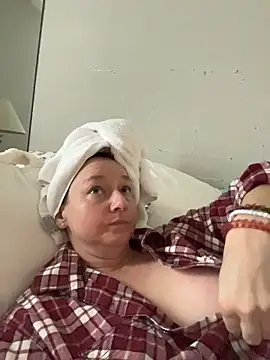 Vivian MayXxX online show from 11/16/25, 06:01