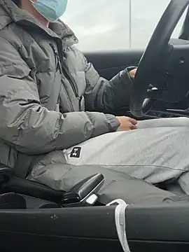 1714914111 online show from 12/15/25, 03:18