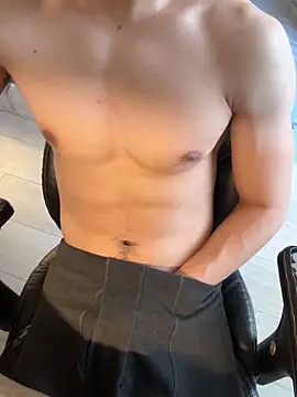 1714914111 online show from 12/19/25, 03:03