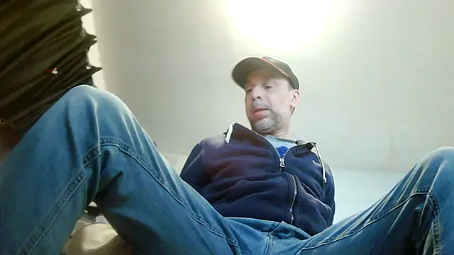 Wolfeman74 online show from 06/19/26, 07:52