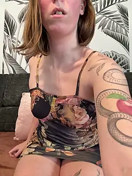 Snapshot of Daisy_Michto_Officiel chatting on 02/26/26, 02:39 Daisy Michto Officiel online show from 02/26/26, 02:39