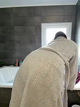 Snapshot of Daisy_Michto_Officiel chatting on 02/24/26, 03:35 Daisy Michto Officiel online show from 02/24/26, 03:35