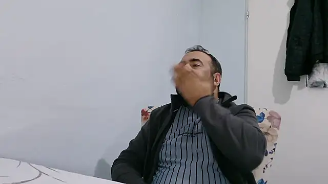 ZYXEL353 online show from 01/09/26, 10:28