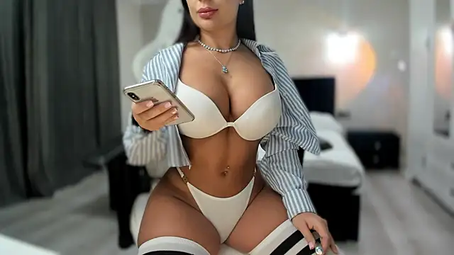  missperfection  online show from 02/13/26, 02:55