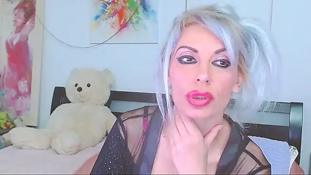 HoneyLara online show from 03/13/26, 10:37