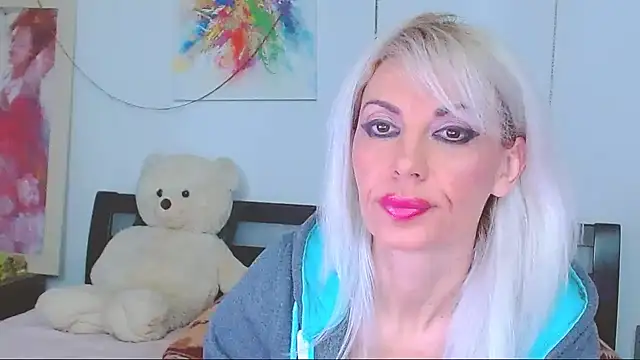 HoneyLara online show from 02/26/26, 12:54