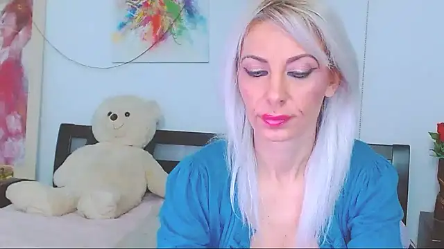 HoneyLara online show from 02/14/26, 07:25