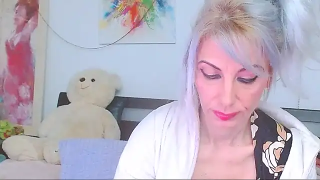 HoneyLara online show from 03/14/26, 10:38