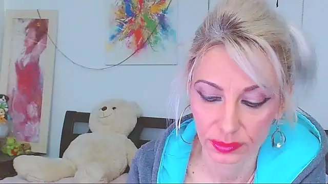 HoneyLara online show from 01/15/26, 01:53