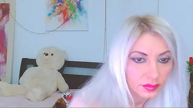 HoneyLara online show from 02/09/26, 11:14