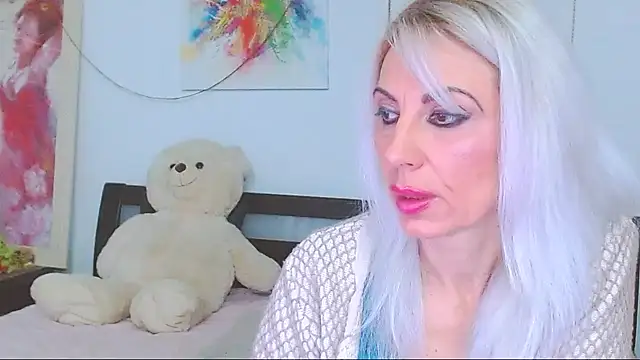 HoneyLara online show from 02/14/26, 12:22