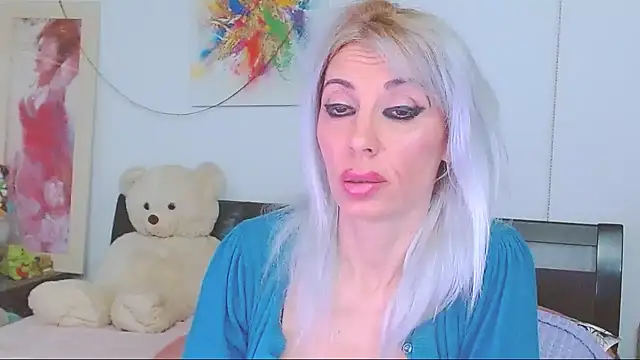 HoneyLara online show from 03/24/26, 09:59