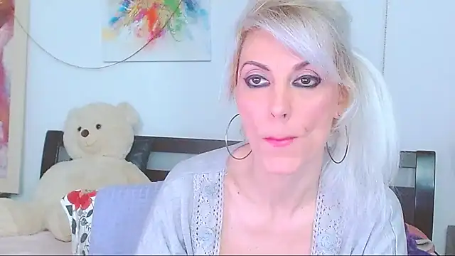 HoneyLara online show from 03/29/26, 09:05