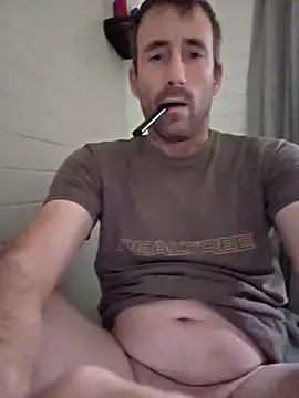 Snapshot of BJlimpsucker6969 chatting on 10/05/25, 04:42 BJlimpsucker6969 online show from 10/05/25, 04:42