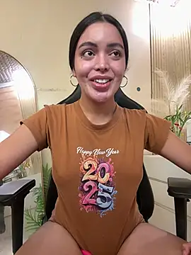 HotstuffCherrySummer online show from 04/12/26, 11:02