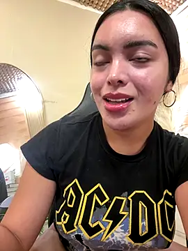 HotstuffCherrySummer online show from 11/17/25, 08:18