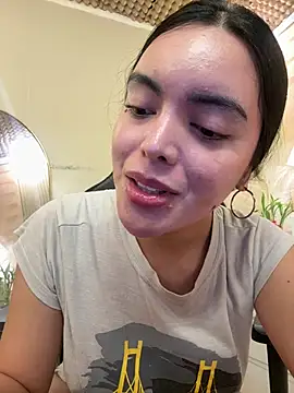 HotstuffCherrySummer online show from 03/11/26, 10:42