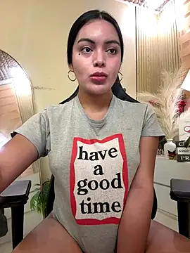 HotstuffCherrySummer online show from 11/26/25, 07:41