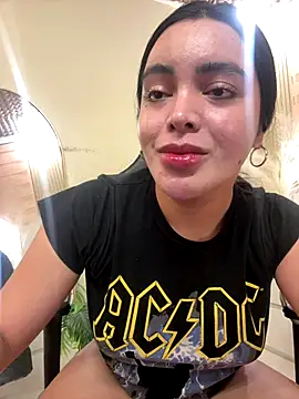 HotstuffCherrySummer online show from 10/26/25, 08:04