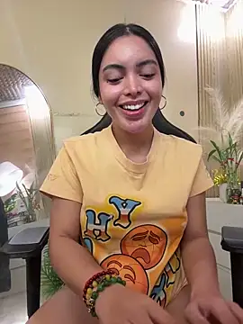 HotstuffCherrySummer online show from 04/18/26, 11:01