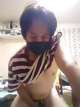 tarou08700870 online show from 10/18/25, 01:35