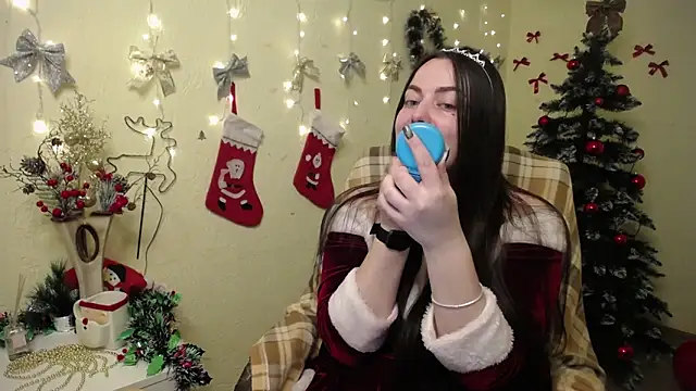 MilanaPrice online show from 12/16/25, 06:34