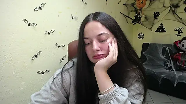 MilanaPrice online show from 10/15/25, 05:21