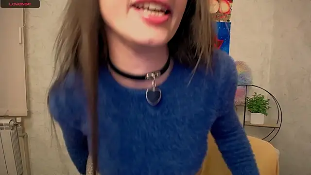 MaryEm976 online show from 10/28/25, 10:47